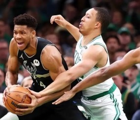 爱游戏-Rookie连续七场比赛得分超过比分优势明显，雄鹿挑战极限！的简单介绍