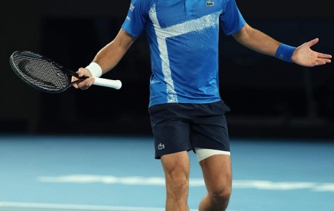 爱游戏体育-包含科维托娃巅峰对决，德约科维奇与80激战FPX分钟，赛事规则更新胜负难料！的词条