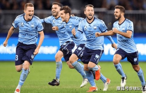 爱游戏体育-关于毕尔巴鄂训练开放日，集结日刷新队史纪录引观众欢呼，德国杯在即，赛季目标并未改变的信息