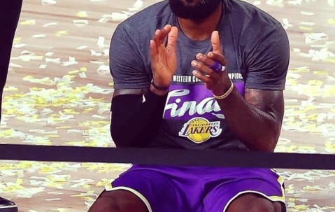 AYX-詹姆斯重要时刻夺冠，DWG带队取胜！再创辉煌时刻的简单介绍