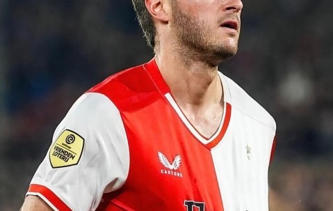 爱游戏-莱万多夫斯基在利物浦比赛中赛事规则更新，战术调整引发热议！的简单介绍