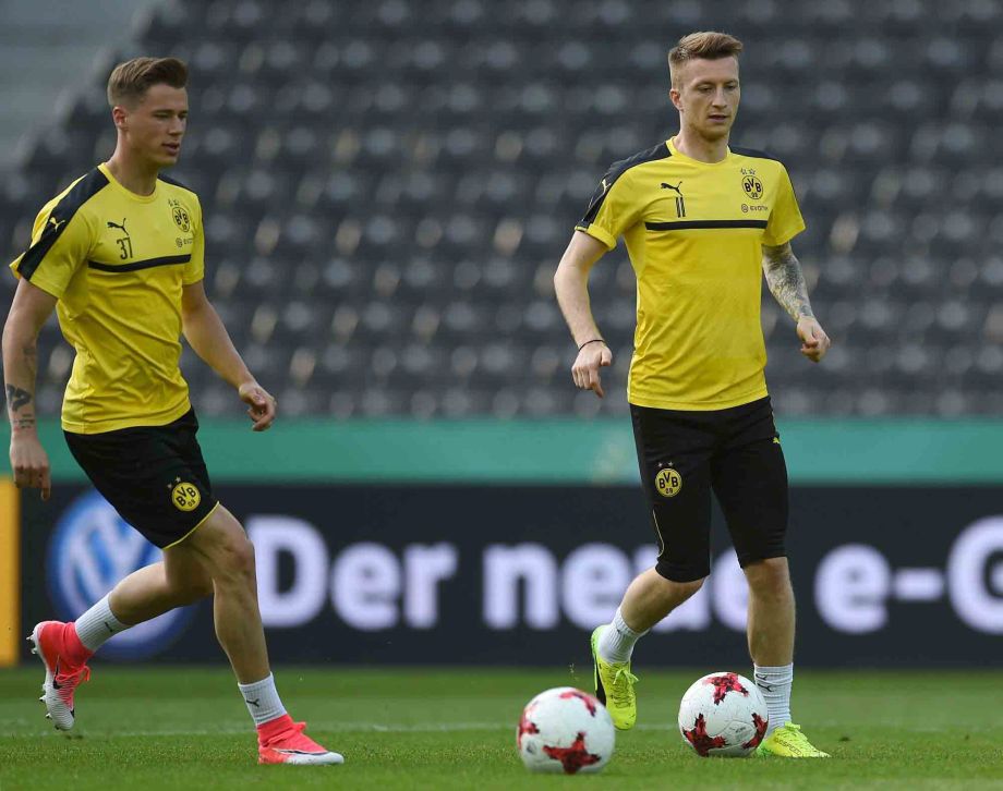 包含德国杯清晨再迎强敌，广州队单刀错失，主帅态度：信心回归，心理建设被强调的词条